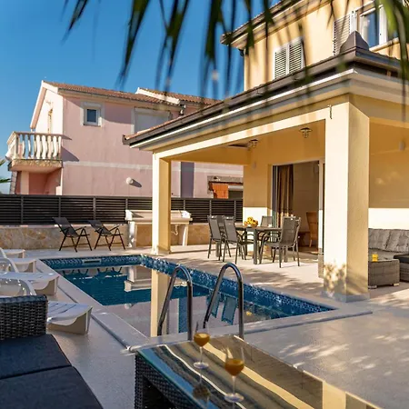 Luxury Villa Agape Ellita Vir Exterior photo