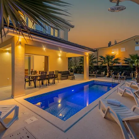 Luxury Villa Agape Ellita Vir Exterior photo