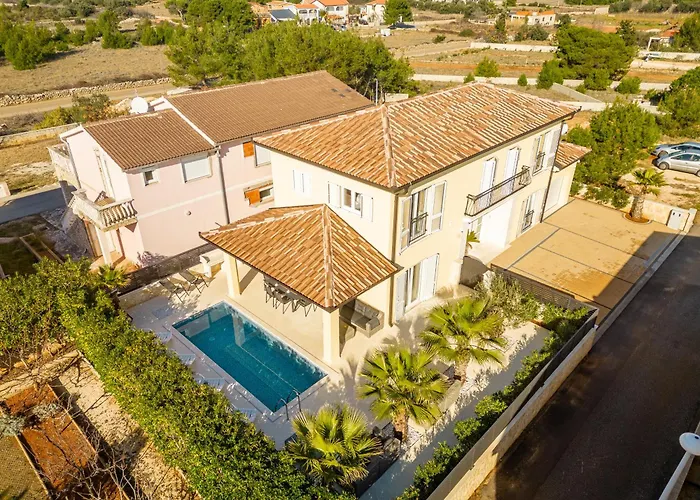 Luxury Villa Agape Ellita