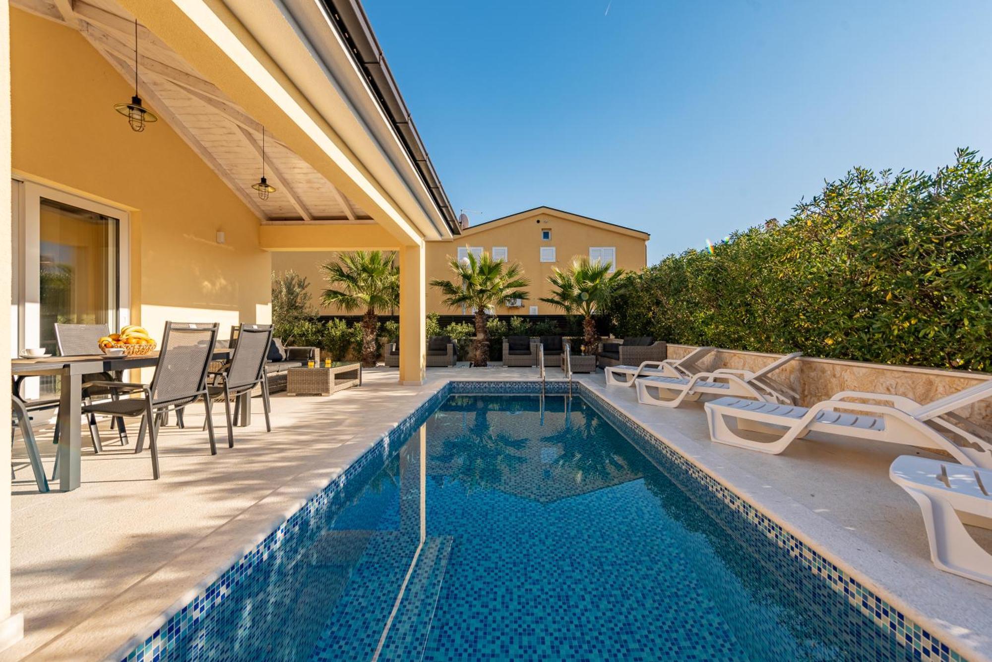 Villa Luxury Agape Ellita *